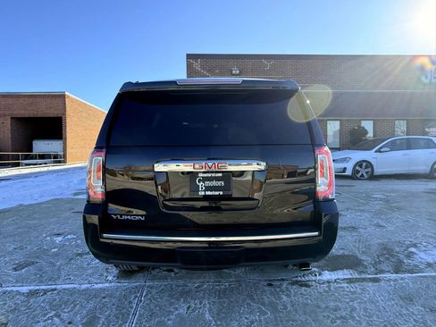 Used 2016 GMC Yukon Denali w/ Open Road Package image 5