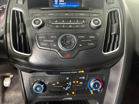 Used 2017 Ford Focus ST FWD image 18