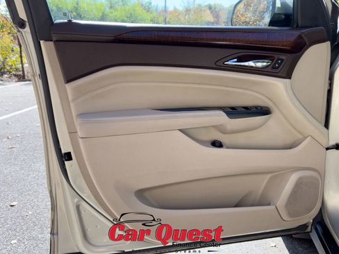 Used 2016 Cadillac SRX Luxury w/ Driver Awareness Package image 16