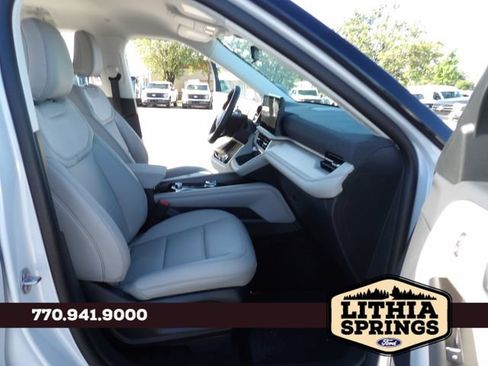 New 2026 Ford Explorer Active w/ Active Comfort Package RWD image 33