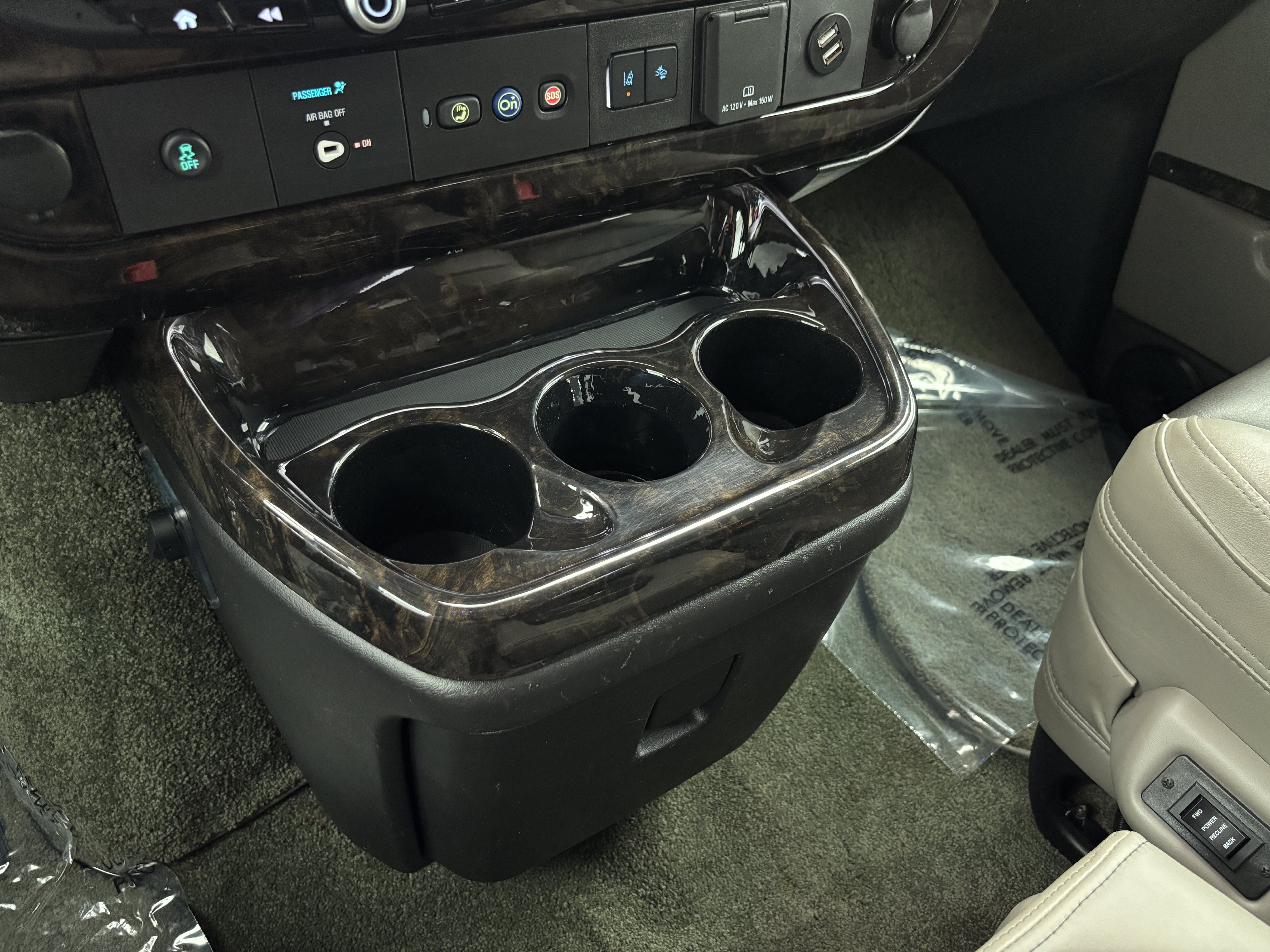 Used 2021 GMC Savana 3500 LS w/ Chrome Appearance Package RWD image 39