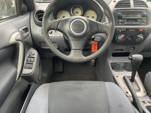 Used 2003 Toyota RAV4 2WD image 18