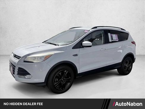 Used 2015 Ford Escape SE w/ Equipment Group 201A AWD/4WD image 1
