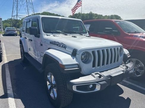 Used 2021 Jeep Wrangler Unlimited Sahara AWD/4WD image 4