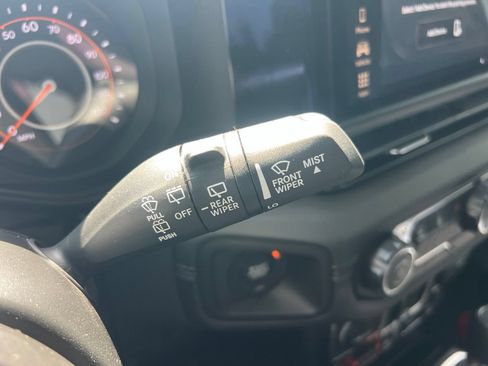 Used 2026 Jeep Wrangler Unlimited Rubicon w/ Safety Group AWD/4WD image 22