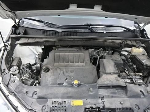 Used 2015 Toyota Highlander XLE AWD/4WD image 12
