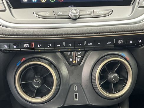 Certified 2023 Chevrolet Blazer Premier w/ Driver Confidence II Package image 24