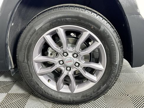 Used 2023 GMC Terrain SLT image 36