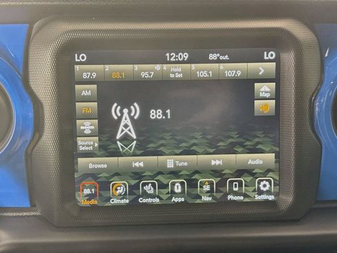 Used 2022 Jeep Wrangler Unlimited Sport AWD/4WD image 14