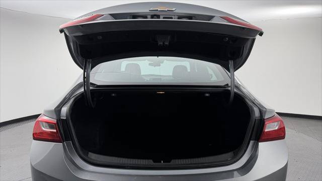 Used 2023 Chevrolet Malibu LT FWD image 18