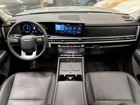 Used 2025 Hyundai Santa Fe SEL FWD image 36