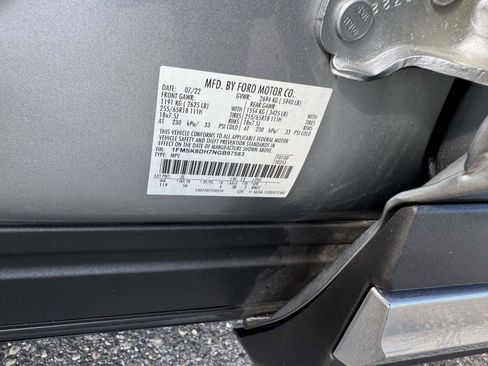 Certified 2022 Ford Explorer XLT w/ Equipment Group 202A image 17