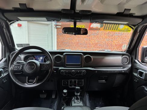 Used 2021 Jeep Wrangler Unlimited Sport image 13