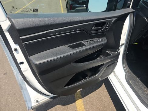 Used 2025 Honda Odyssey Sport-L image 14