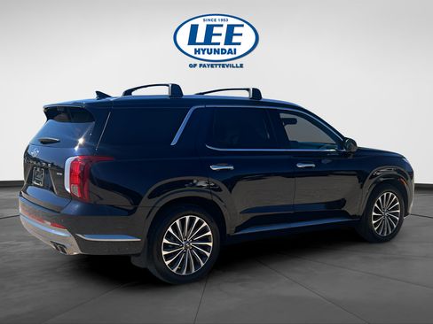 Used 2024 Hyundai Palisade Calligraphy AWD/4WD image 7
