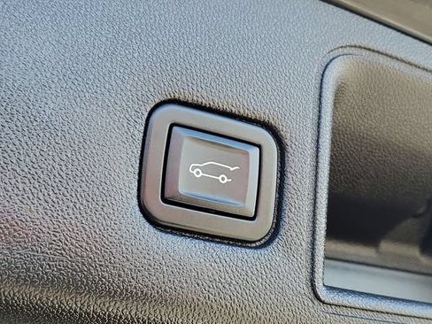 Used 2022 GMC Terrain Denali AWD/4WD image 39