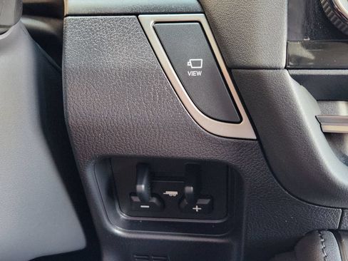Used 2024 Lexus GX 550 AWD/4WD image 40