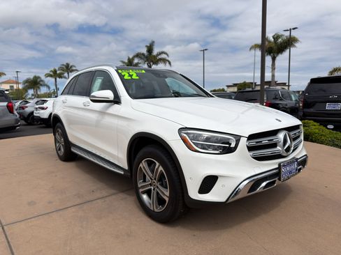 Used 2022 Mercedes-Benz GLC 300 4MATIC image 3
