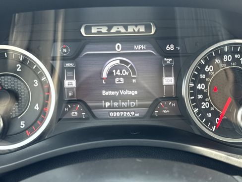 Used 2024 RAM 3500 Laramie w/ Towing Technology Group AWD/4WD image 15