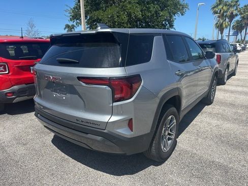 Used 2025 GMC Terrain Elevation image 2