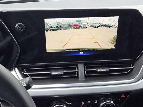 Certified 2024 Chevrolet Trax LT w/ Driver Confidence Package image 22