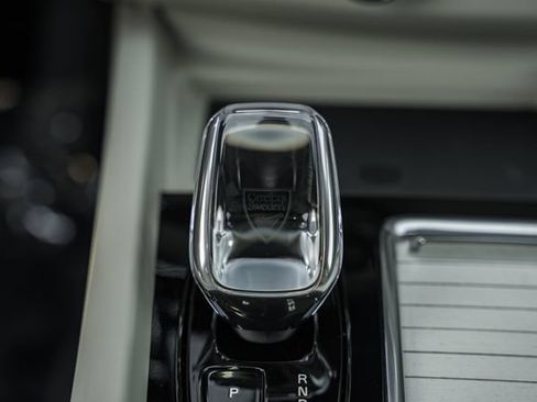 New 2026 Volvo XC60 B5 Ultra w/ Protection Package Premier AWD/4WD image 27