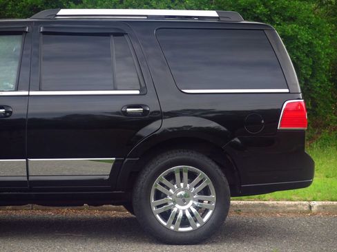 Used 2008 Lincoln Navigator 4WD image 23