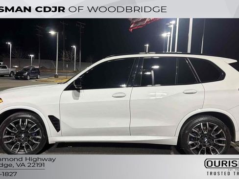 Used 2024 BMW X5 M60i image 9