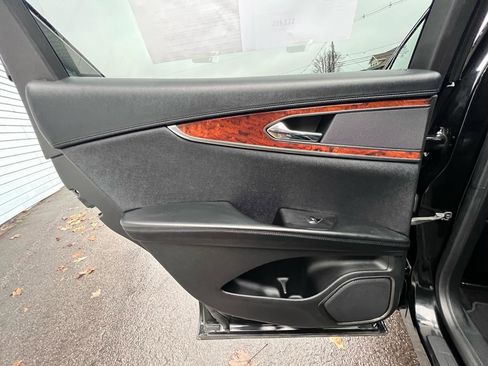 Used 2017 Lincoln MKX Reserve w/ Driver Assistance Package image 24