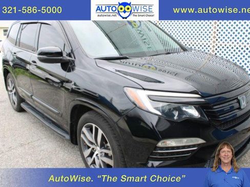 Used 2017 Honda Pilot Elite image 1