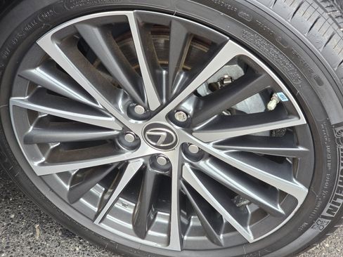 Used 2022 Lexus ES 350 w/ Premium Package image 10