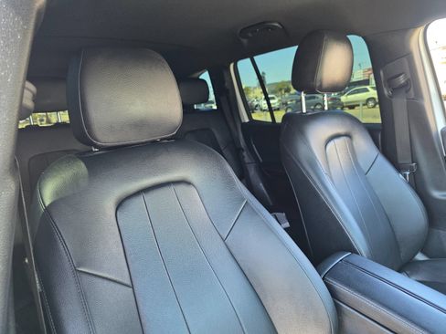 Used 2021 Mercedes-Benz GLB 250 w/ Premium Package image 13