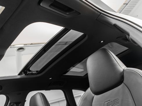 Used 2025 Audi RS 6 performance AWD/4WD image 18