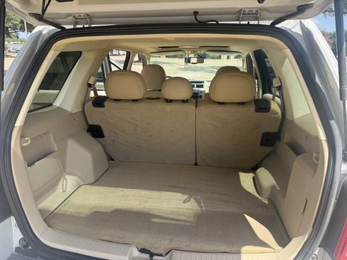 Used 2009 Ford Escape XLT FWD image 11