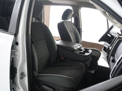 Used 2016 RAM 1500 Lone Star AWD/4WD image 38