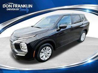 New 2026 Mitsubishi Outlander ES FWD 360° Tour