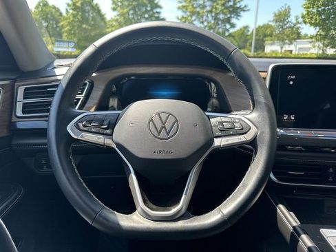 New 2026 Volkswagen Atlas SE FWD image 16
