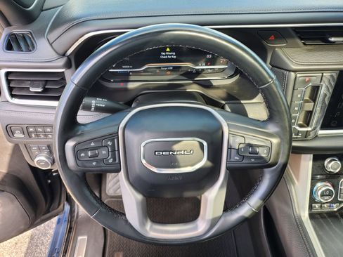 Used 2023 GMC Yukon XL Denali AWD/4WD image 24