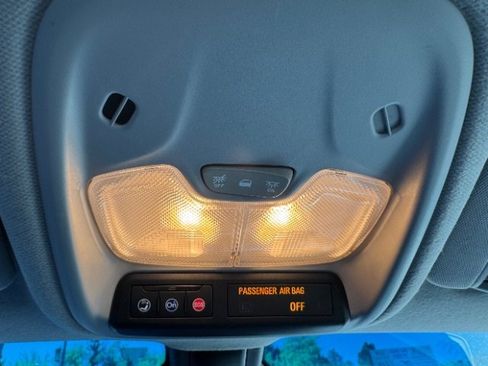 Used 2019 Chevrolet Bolt LT image 31