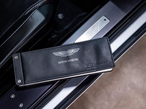Used 2007 Aston Martin V8 Vantage Coupe RWD image 17
