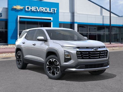 New 2026 Chevrolet Equinox LT w/ Convenience Package II image 11