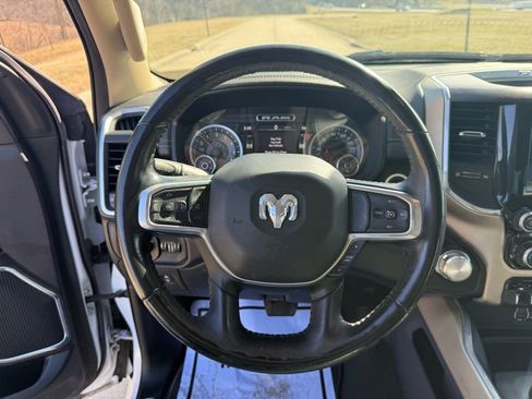 Used 2021 RAM 1500 Laramie image 31