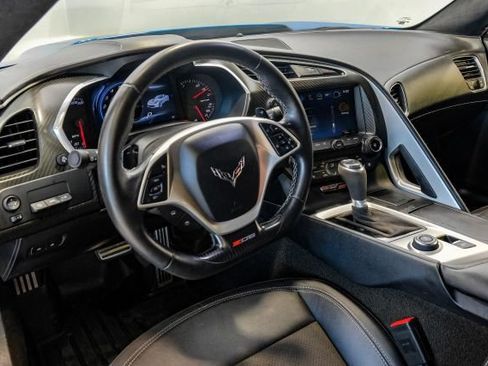 Used 2016 Chevrolet Corvette Z06 w/ 3LZ Preferred Equipment Group RWD image 4