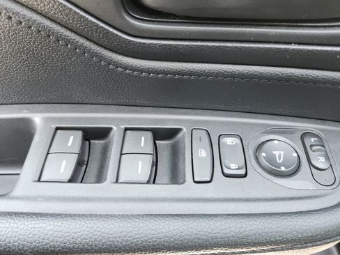 Used 2025 Honda Odyssey EX-L image 19