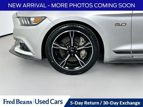 Used 2017 Ford Mustang GT Premium w/ Equipment Group 401A RWD image 32