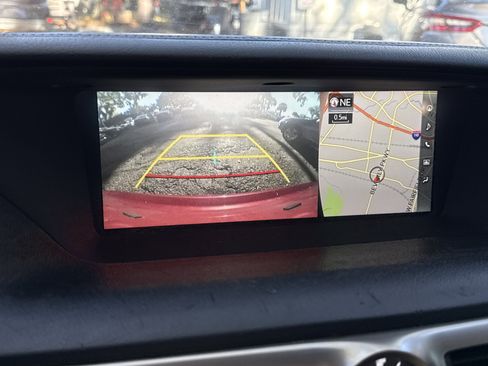 Used 2016 Lexus GS 200t image 18