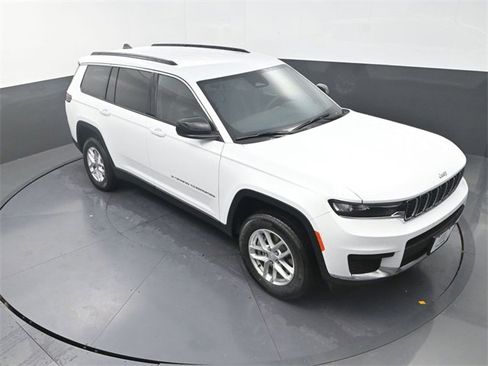 New 2025 Jeep Grand Cherokee L Laredo image 9