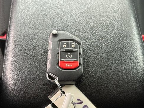 Used 2019 Jeep Wrangler Unlimited Sport S image 30