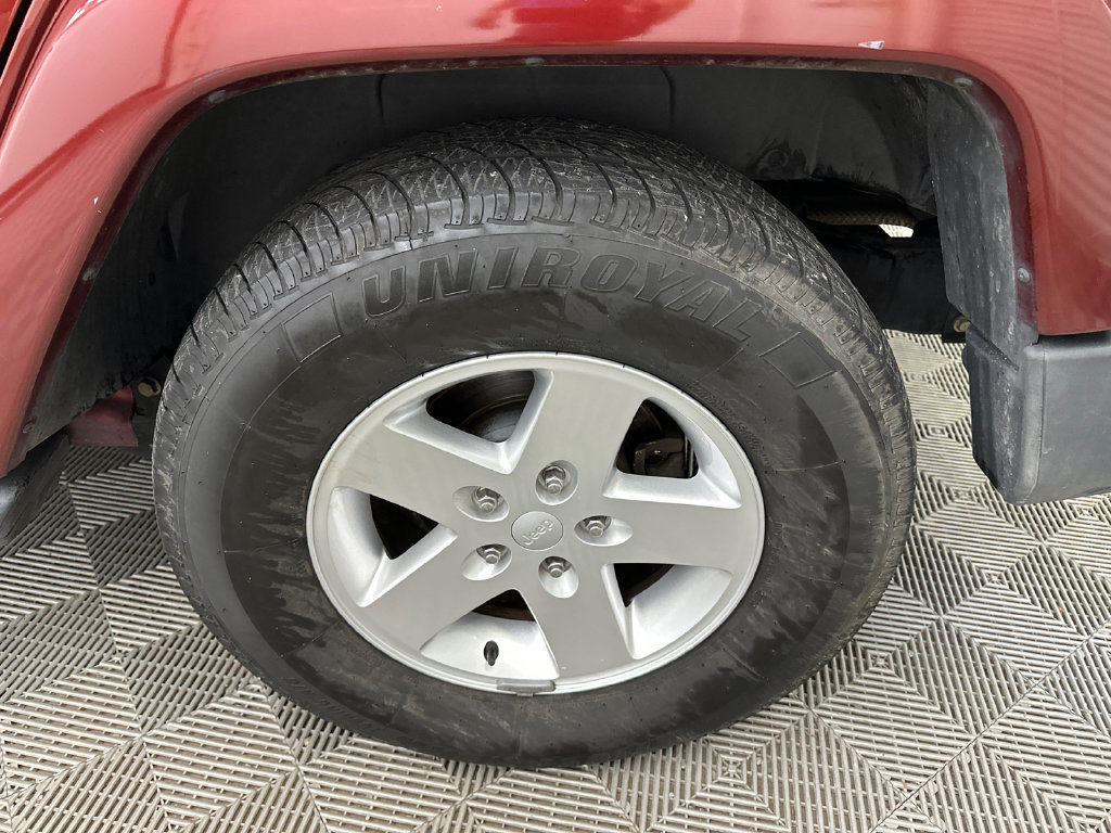 Used 2007 Jeep Wrangler Unlimited Sahara RWD image 14