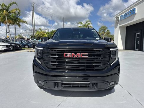 Used 2025 GMC Sierra 1500 Elevation w/ Elevation Premium Package AWD/4WD image 29